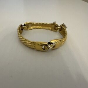 Vintage Monet Gold Tone Open Work Textured Link Bracelet